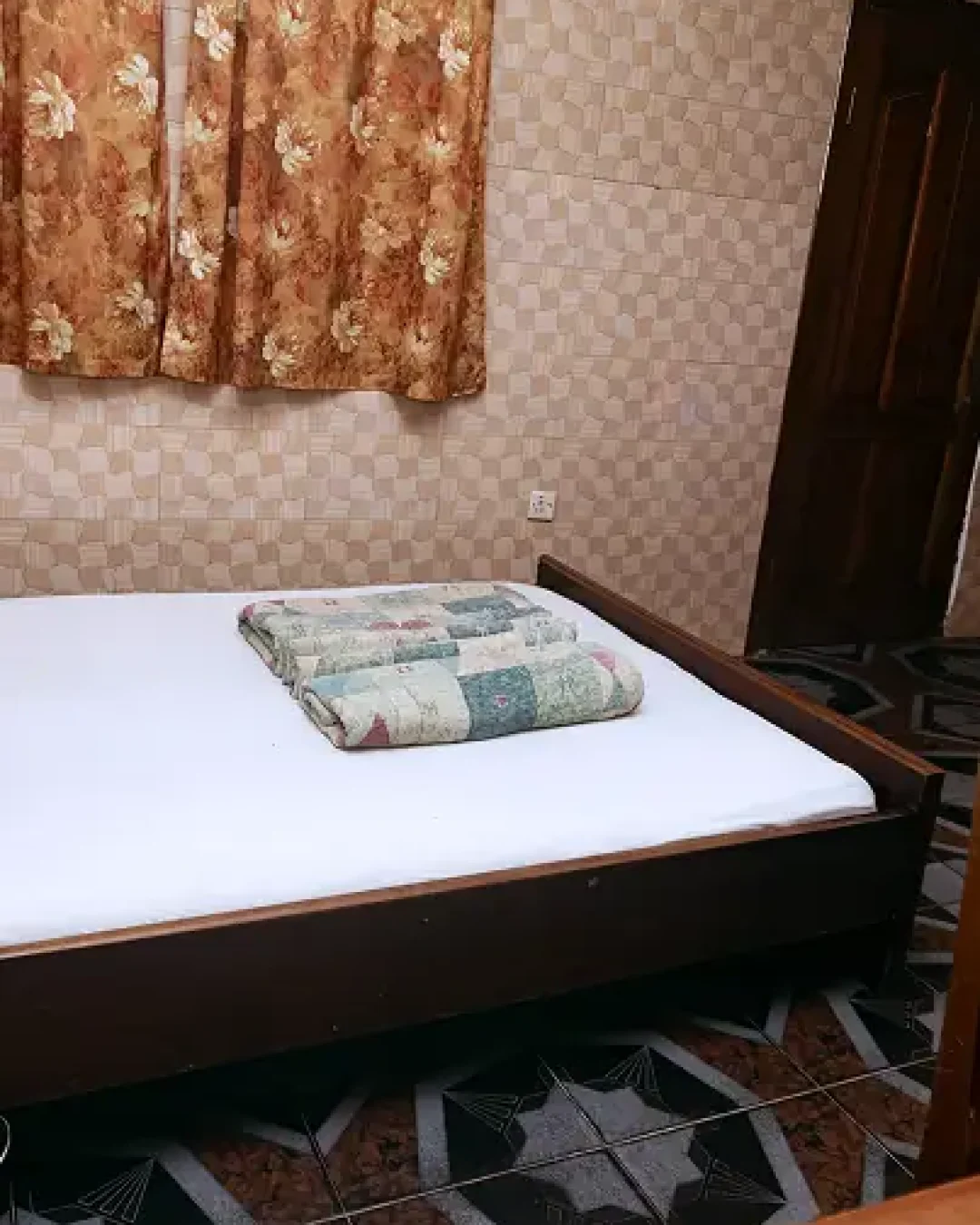 GoldenGateHotel_home03